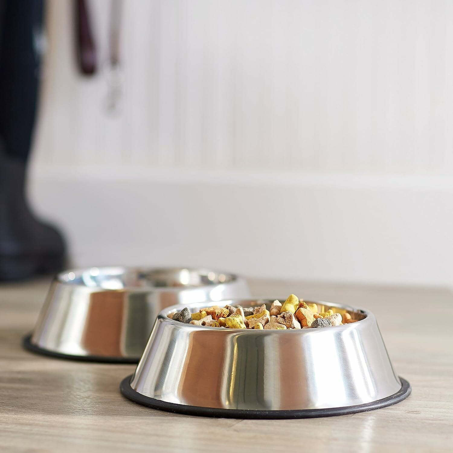 Amazon Basics Stainless Steel Non-Skid Pet Dog Water And Food Bowl Review